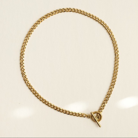 Toggle Link Chain Choker Necklace | Gold Plated Stainless Steel - Picture 2 of 6